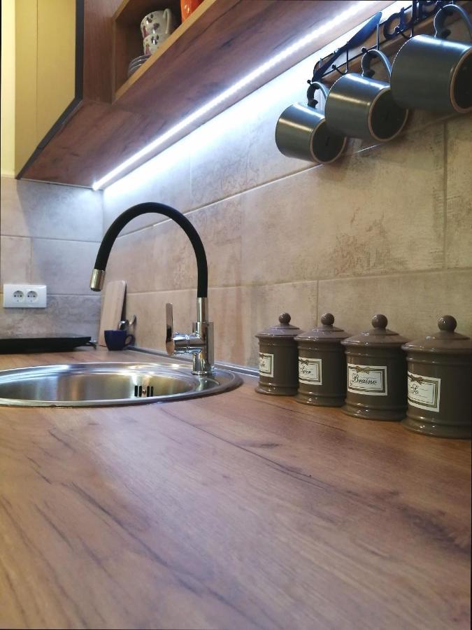 Nikas Apartman Donji Milanovac Buitenkant foto