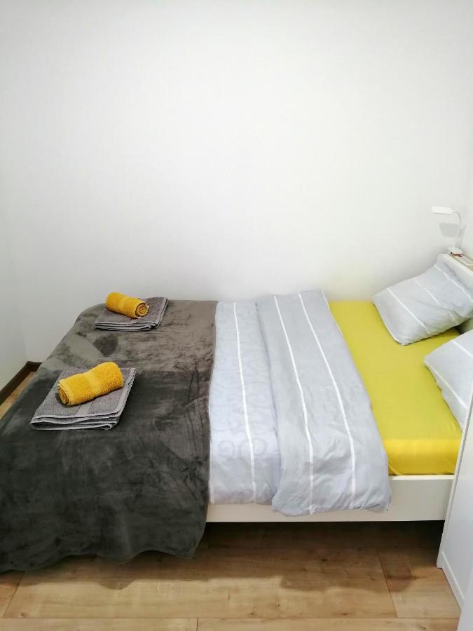 Nikas Apartman Donji Milanovac Buitenkant foto